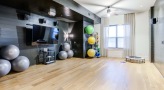 workout room with recessed lighting