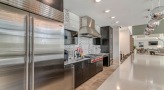 large demonstration kitchen 